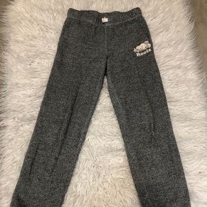 Gray roots sweatpants.